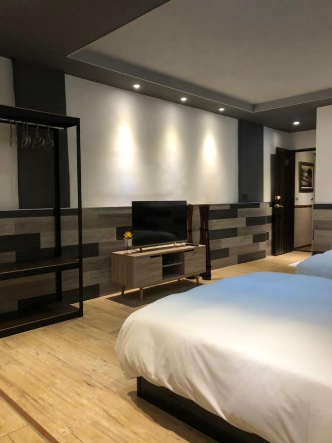 First Place B&B Hualien Exterior foto