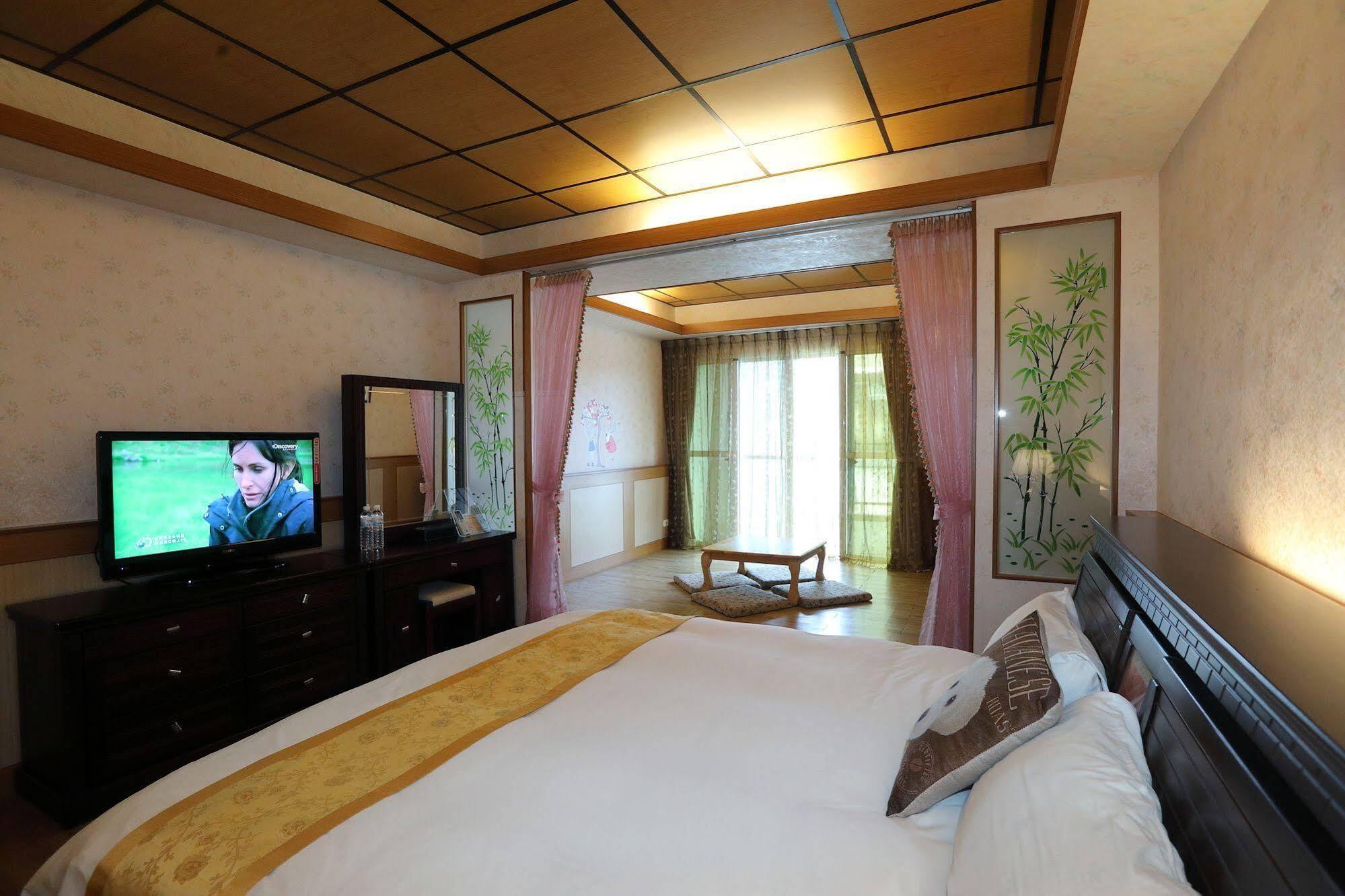 First Place B&B Hualien Exterior foto