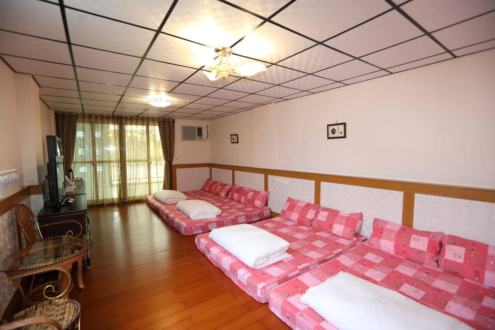First Place B&B Hualien Exterior foto